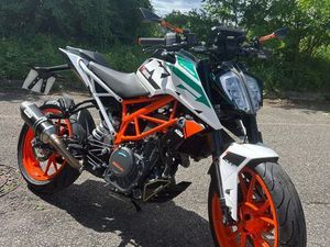 KTM DUKE 390