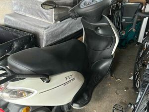 SCOOTER 125 PIAGGIO