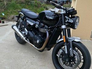 À VENDRE TRIUMPH 1200 SPEED TWIN