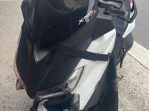 YAMAHA XMAX 400