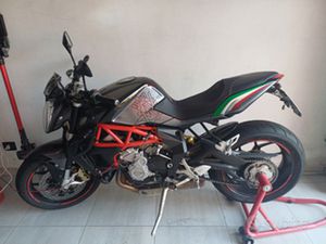 MV AGUSTA BRUTALE 800 PERSONALIZZATA