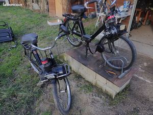VEND 2 VELOSOLEX 3800