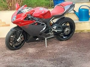 MOTO MV AGUSTA