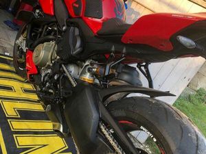 DUCATI STREETFIGHTER V4S