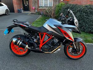 KTM 1290 SUPER DUKE GT SPORTS TOURER PETROL MANUAL EURO 4 (175 PS) 1301 CC