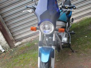 SUZUKI GS 500 E BLEUE ANÉE 1997 (05) - 18000 KM 40CV - ACCESSIBLE PERMIS A2 SANS BRIDAGE (EN FULL)