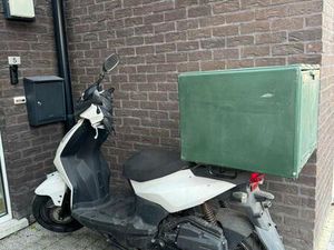 ② SYM 125 CC MOTOR/SCOOTER – EURO 3 – MET TOPKOFFER