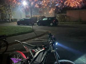 SURRON LIGHT BEE STRAßEN ZUGELASSEN MODELL 2023