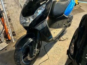 ② PEUGEOT KISBEE CLASSE STREET ZONE