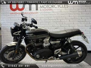 TRIUMPH SPEED TWIN 1200 1 OWNER BIKE LOW MILLAGE 1200 CC