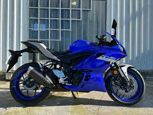 YAMAHA YZF-R3 DE 2021 CASTELO (SESIMBRA)
