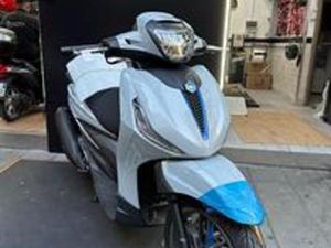 PIAGGIO BEVERLY 300 NUOVO PIAGGIO BEVERLY 310 PRON