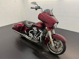 2017 HARLEY-DAVIDSON STREET GLIDE® SPECIAL