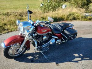 HARLEY-DAVIDSON ROAD KING CLASSIC
