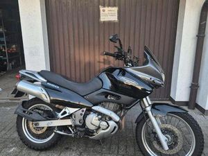 SUZUKI FREEWIND 650 A2 MOTORRAD ENDURO