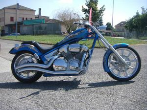 HONDA VT 1300 CXA FURY SEULEMENT 3977 KM DE 2010