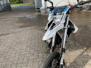YAMAHA WR125X