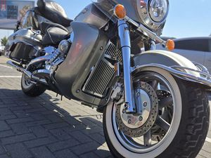 YAMAHA ROYAL STAR ROYAL STAR VENTURE →