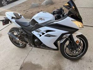 2017 KAWASAKI NINJA 300