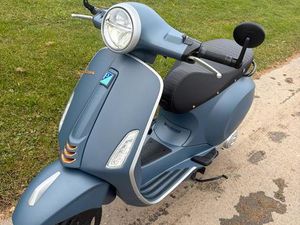 VESPA PRIMAVERA 50 OFFICINA 8 ZUSTAND WIE NEU