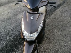VEND SCOOTER PEUGEOT KISBEE 50 CC, 4T DE 2017