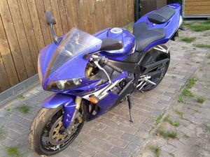 YAMAHA YZF-R1