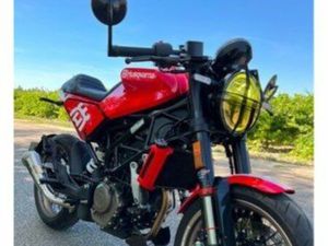 ÉCHANGE UNIQUE 125 HUSQVARNA SVARTPILEN