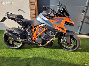 KTM 1290 SUPER DUKE GT