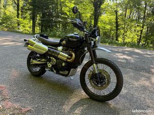 TRIUMPH SCRAMBLER 1200 XC – 2024 – 800 KM – ÉTAT NEUF