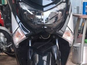 YAMAHA NMAX NEUF