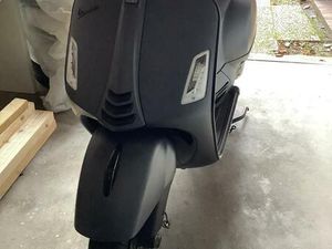 VESPA GTS 300 SUPERSPORT HPE