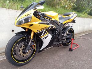 YAMAHA R1 2006 LAGUNA SECA