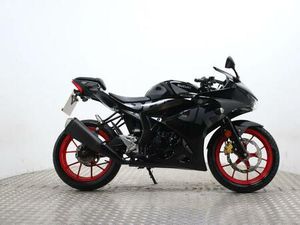SUZUKI GSX-R125