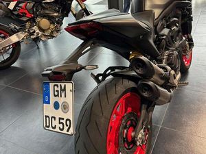 DUCATI MONSTER PLUS