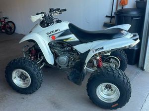 QUAD SUZUKI 250 LTZ