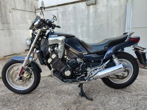 YAMAHA FZX 750