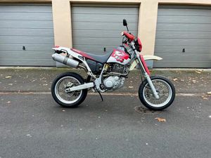 YAMAHA TT 600 R BELGARDA SUPERMOTO