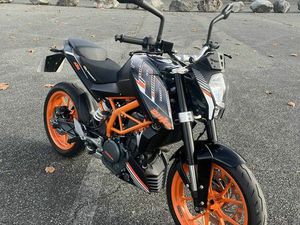 KTM DUKE 390 – 2014 – 28 000 KM