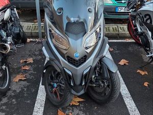 SCOOTER MP3 530 PIAGGIO