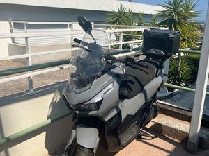 SCOOTER ÉLECTRIQUE BOLIDE E-TRAIL – ÉTAT PROCHE DU NEUF – TOP CASE INCLUS