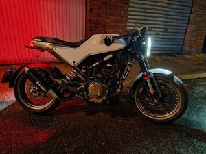 ② HUSQVARNA 401 2023