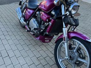 VENDS HONDA VFC 750 MAGNA RC28