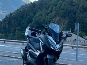 HONDA - FORZA 300ABS