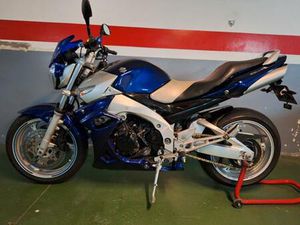 SUZUKI - GSR