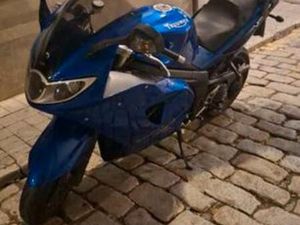 TRIUMPH - SPRINT ST 1050 SIN ABS