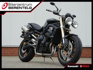 TRIUMPH STREET TRIPLE 675
