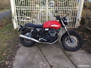 MOTO GUZZI ROUGE V7II SPÉCIAL 750 CM3