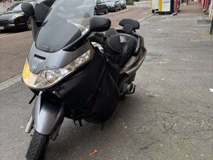 PIAGGIO X8 125 – 2006– 62 000 KM – BIEN ÉQUIPÉ – CARTE GRISE + CT OK
