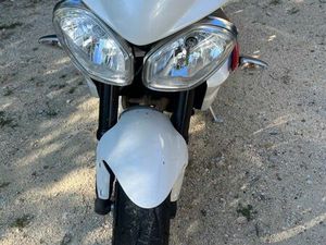 TRIUMPH STREET TRIPLE R