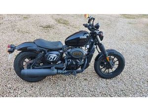 HYOSUNG 125 GV BOBBER